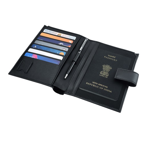 Cactus leather passport wallet, black | Emirates Official Store