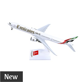 Boeing 777-300ER 2023 edition 1:200 scale aircraft model