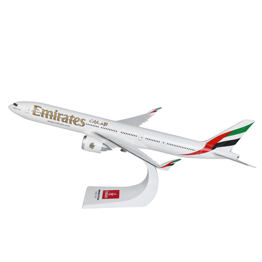 Boeing 777-9 1:200 scale PACMIN aircraft model | Emirates Official Store